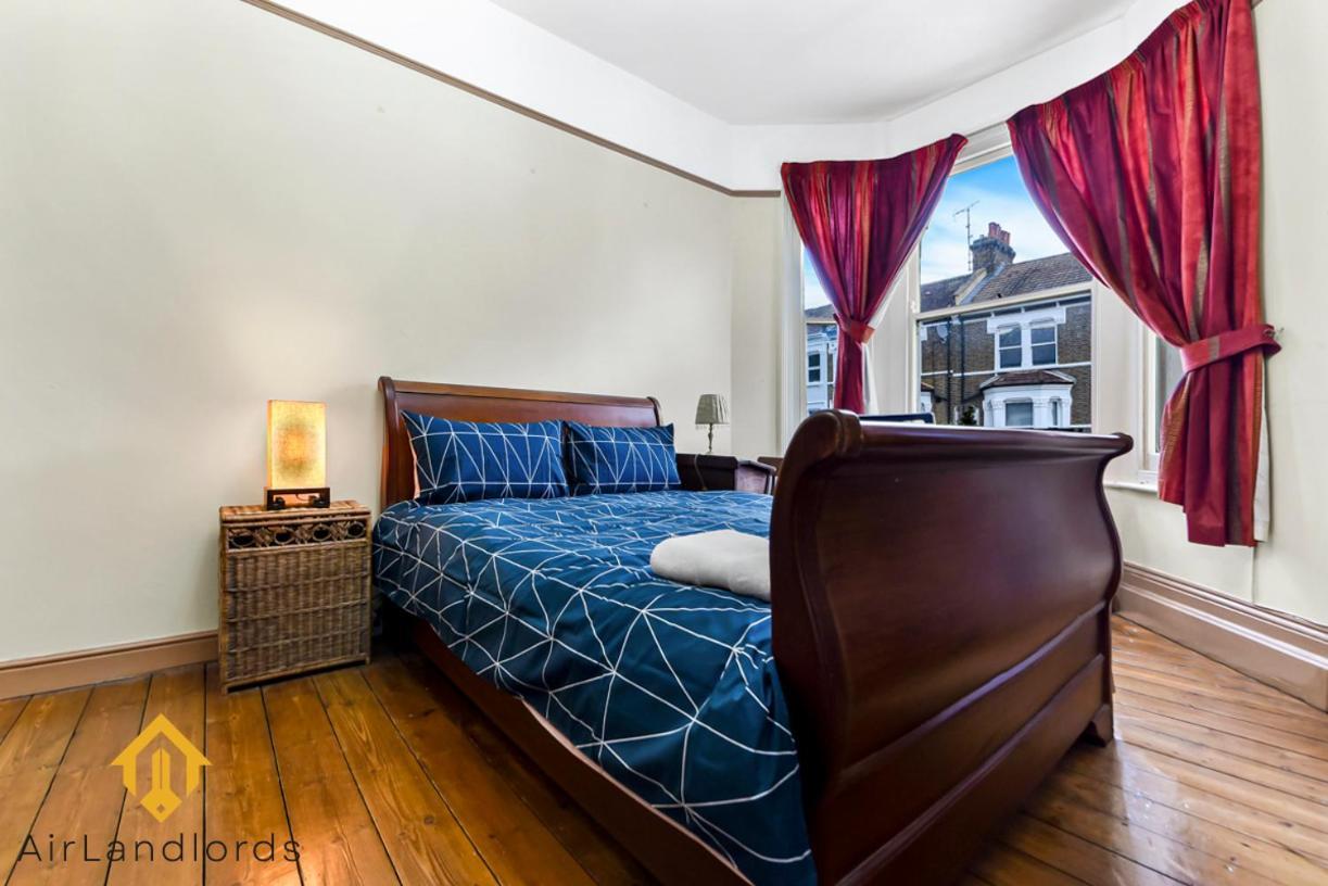 Peaceful 2-Bedroom Flat Near Queens Park Station London Eksteriør bilde